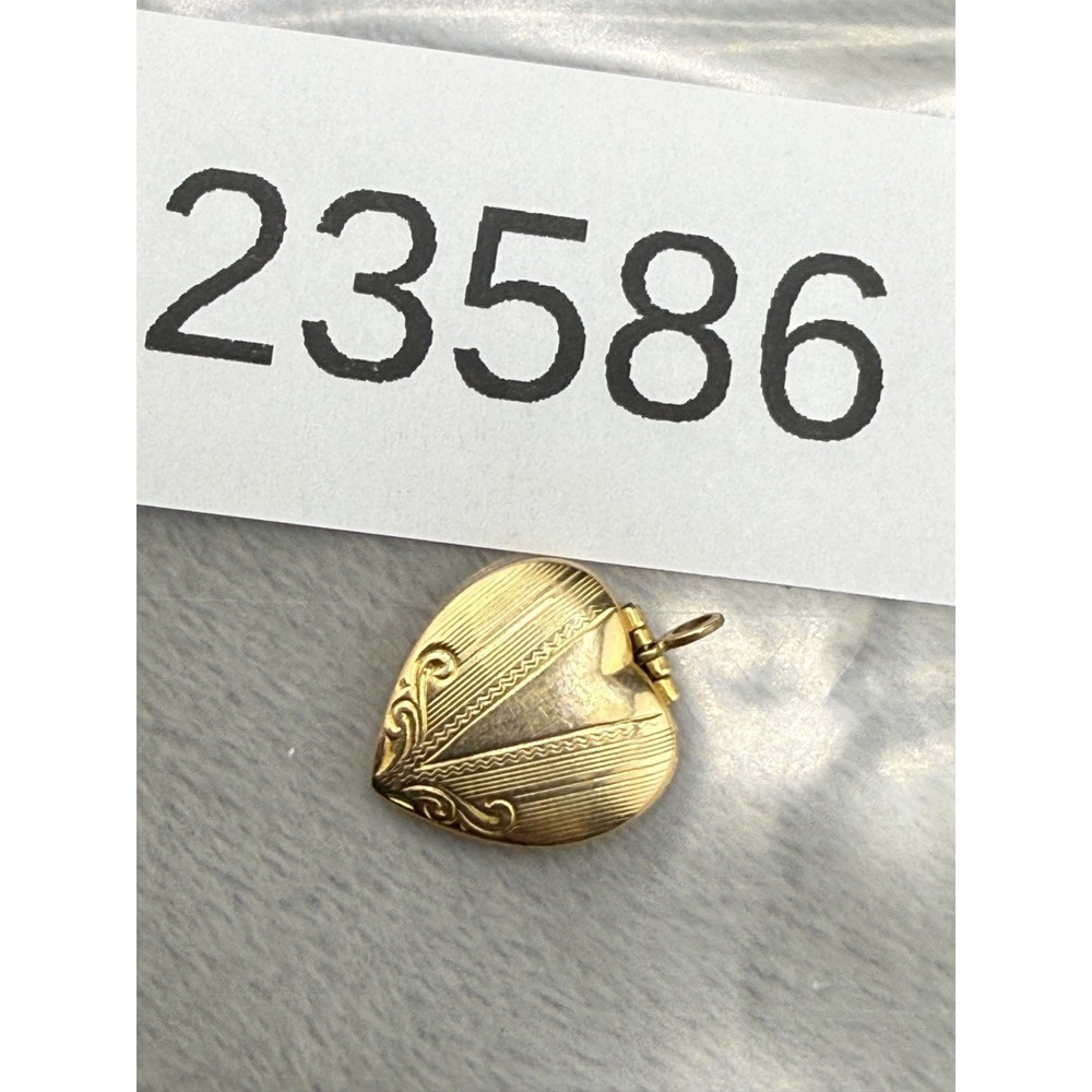 Vintage Gold Filled Heart Locket Engraved - Picture 9 of 9